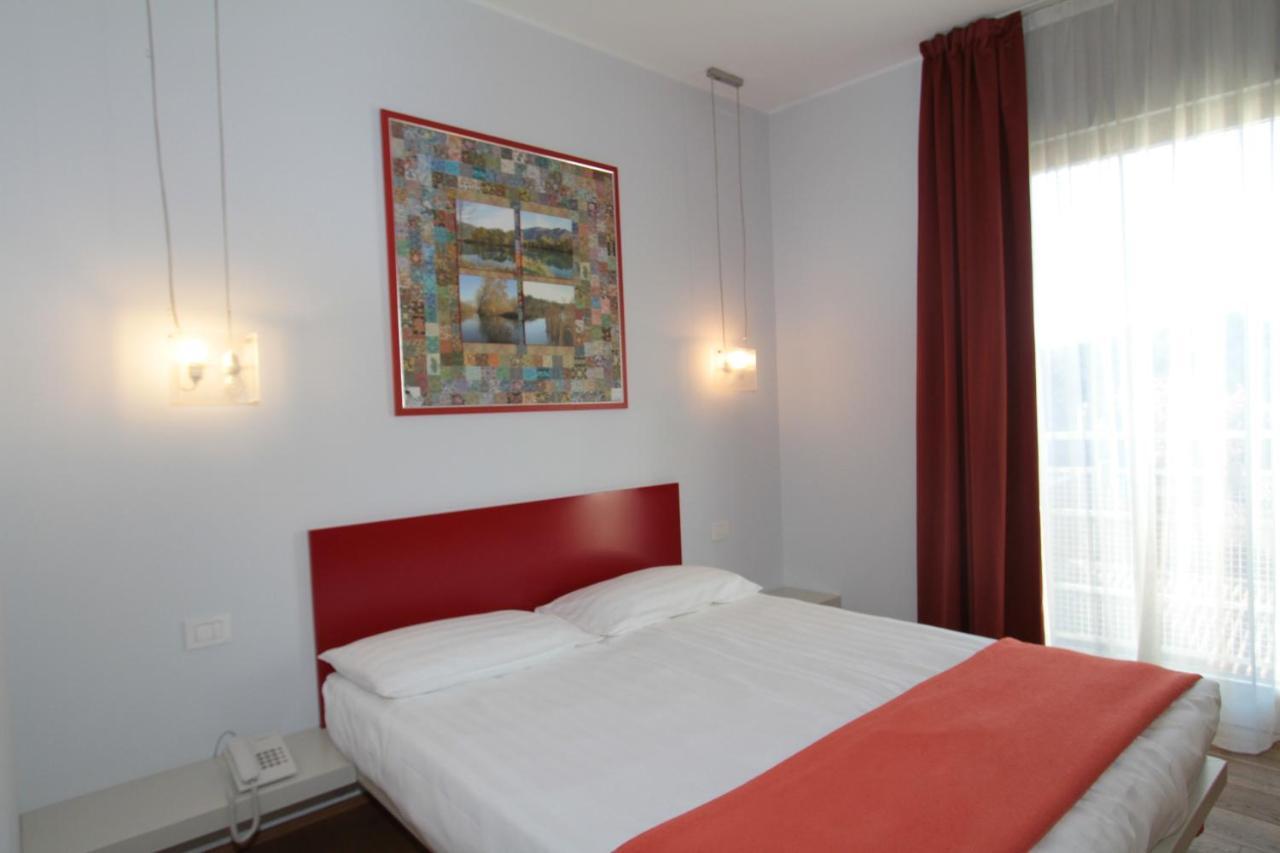 Hotel La Sosta Cisano Bergamasco Екстер'єр фото